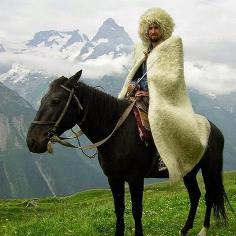 Чабанская бурка