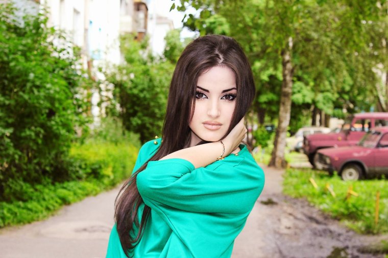 Мультяшные кавказские девушки