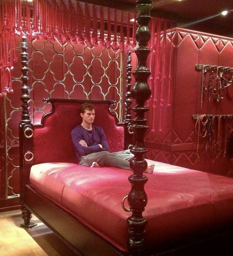 Кристиан и Анастейша бильярд