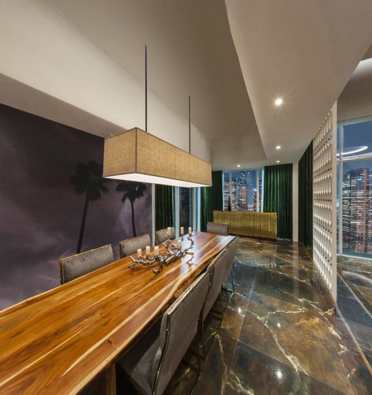 Спальная комната в стиле 50 оттенков