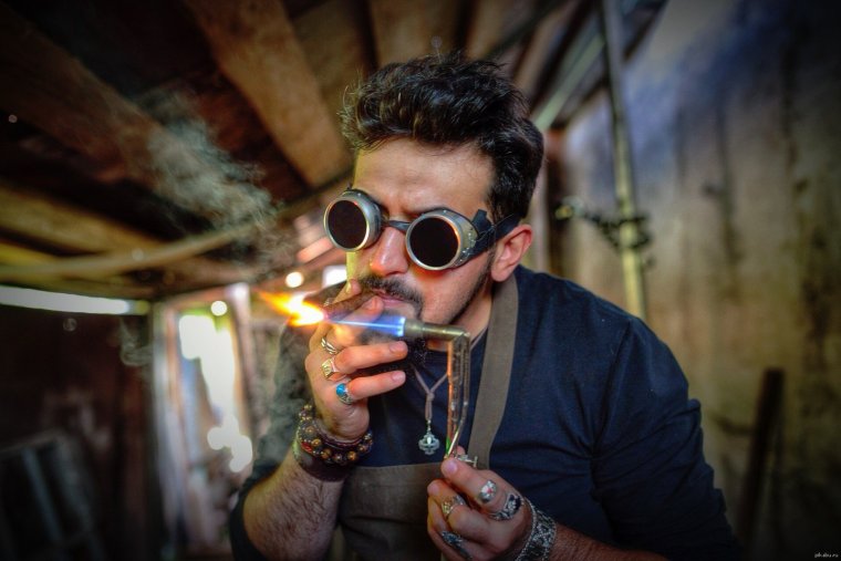 Инженер карикатура