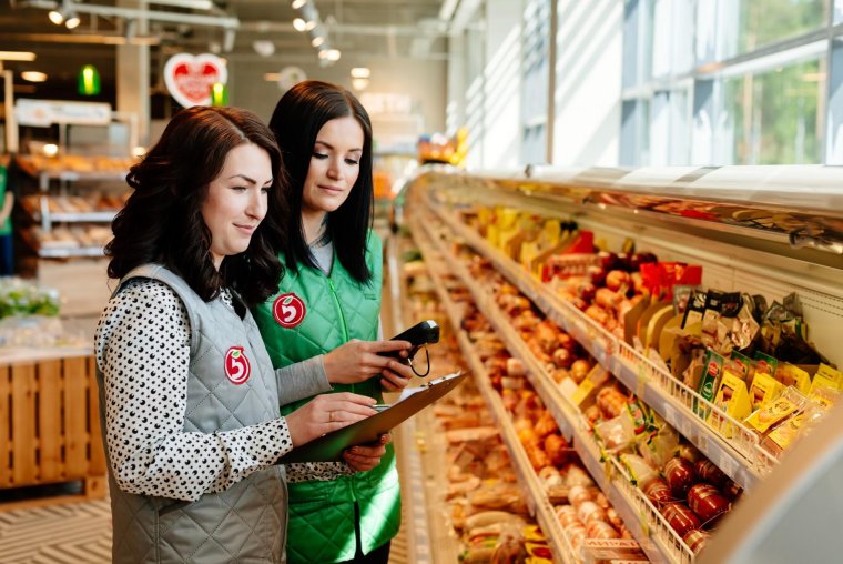 Сотрудники магазина Пятерочка