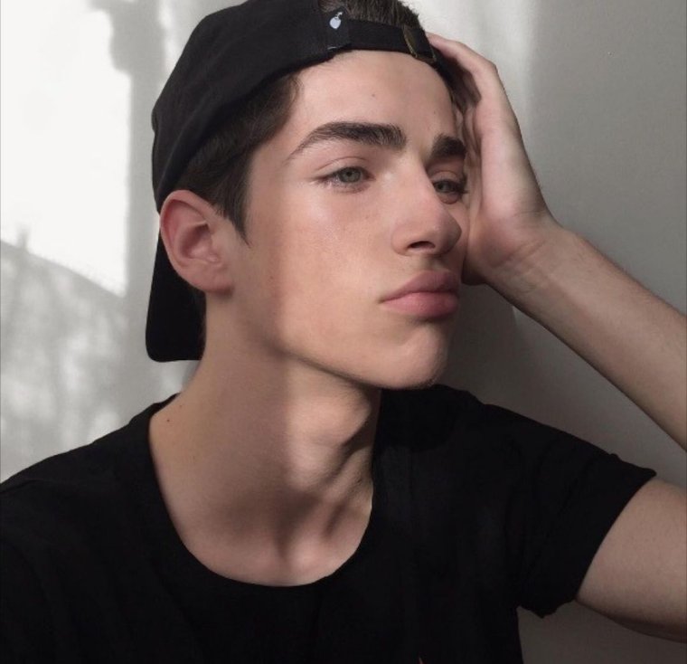 Manu Rios 17 лет