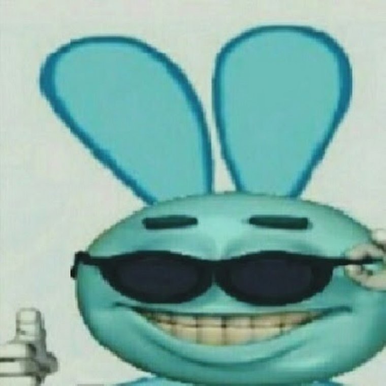 Крош в очках Мем