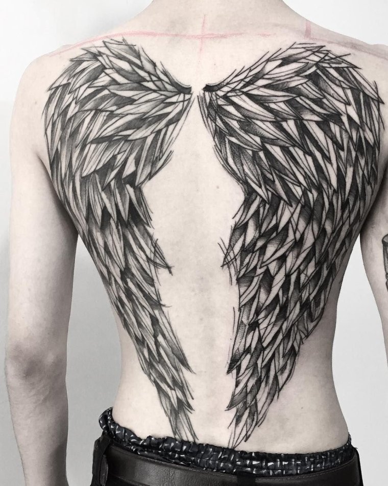 Тату Крылья