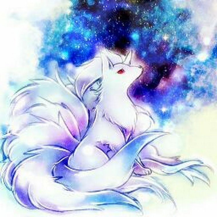 Кицунэ девятихвостый Лис белый