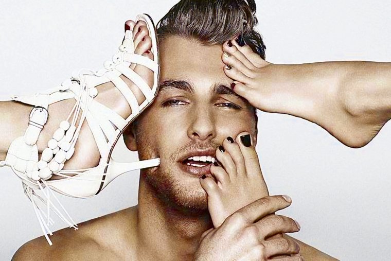 Наивный олень Мем