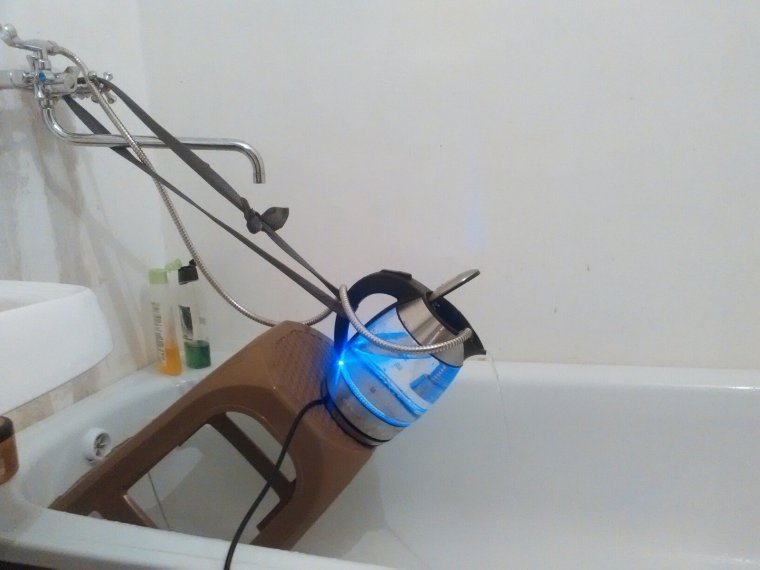 Отключили горячую воду