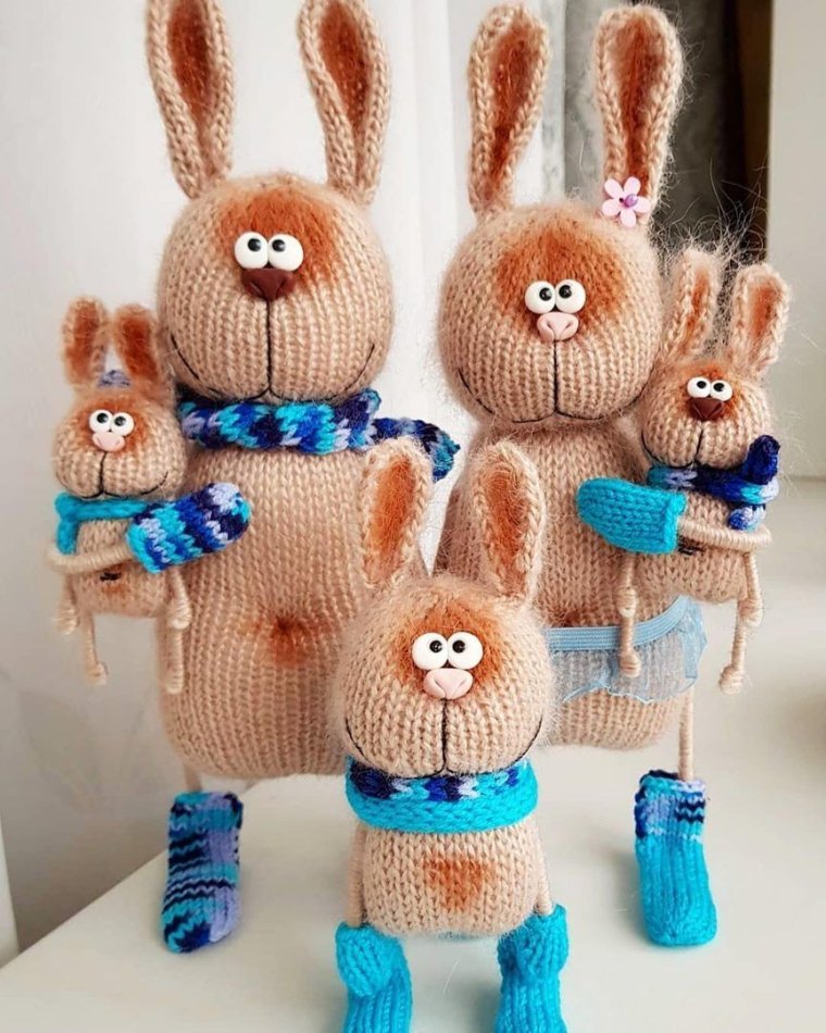 Парные вязаные игрушки