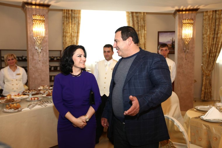 Гагик Царукян семья