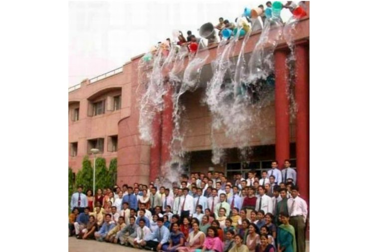 Шутки на 1 апреля в школе для одноклассников