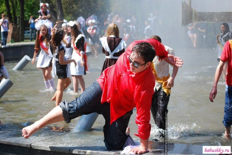 Пьяные школьники