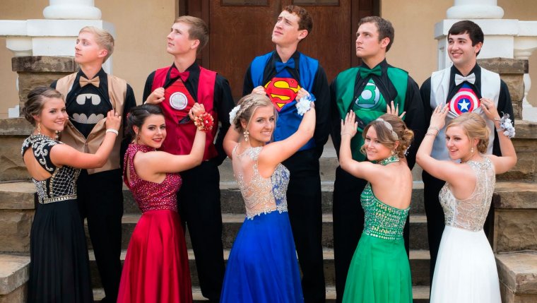 Вечеринка в стиле выпускного бала