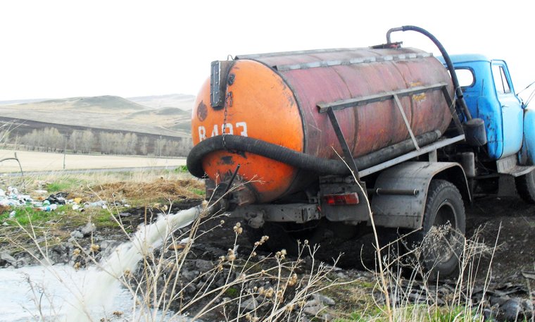 ГАЗ 53 ассенизатор слив отходов