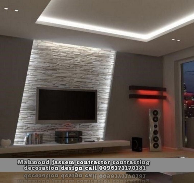 Стена под телевизор в спальне