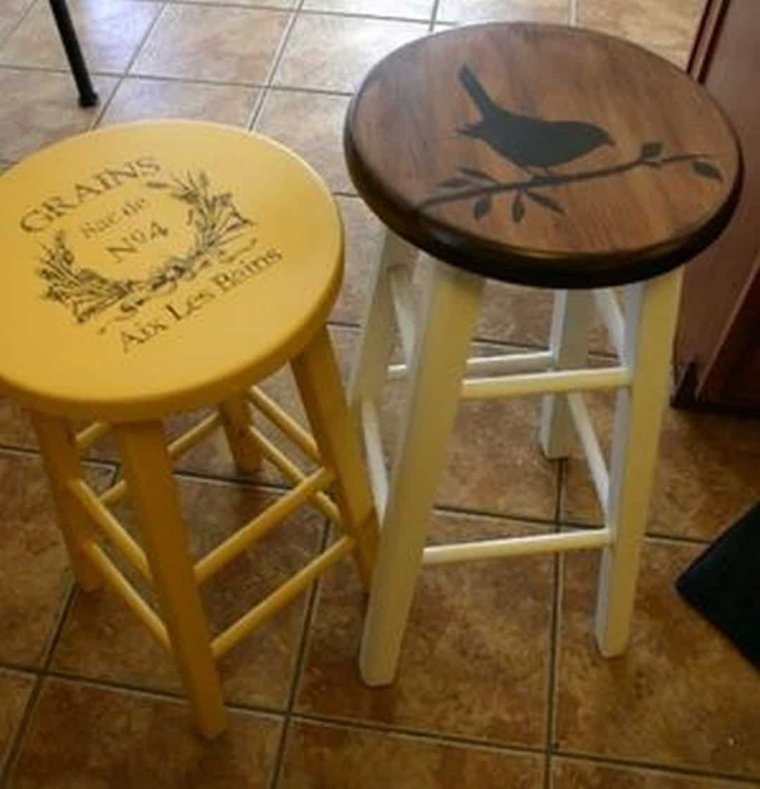 Крепкие табуретки