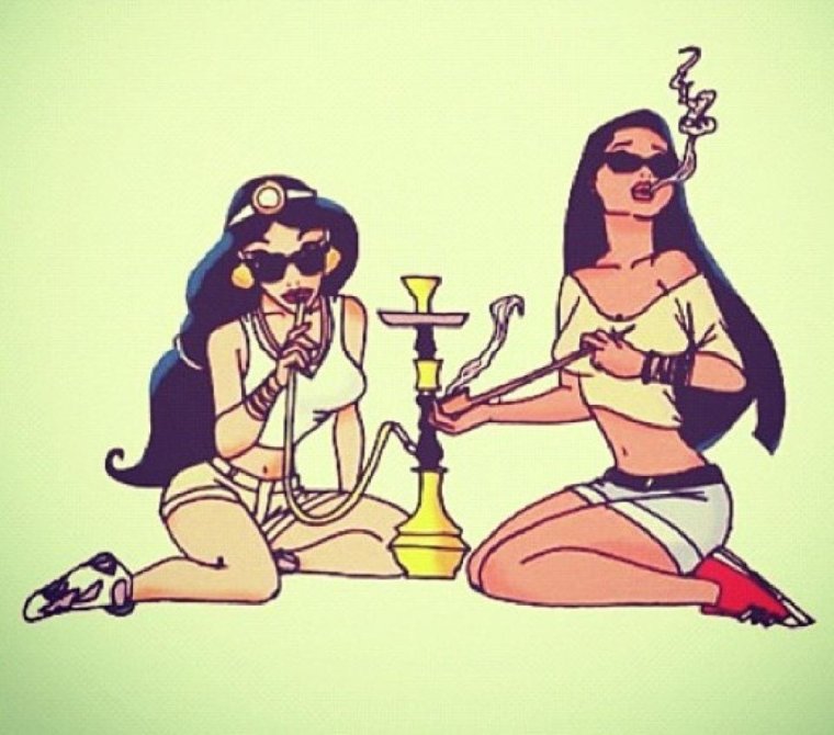 Жасмин и Покахонтас курят кальян