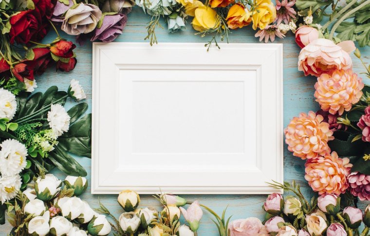 Красивая рамка из цветов