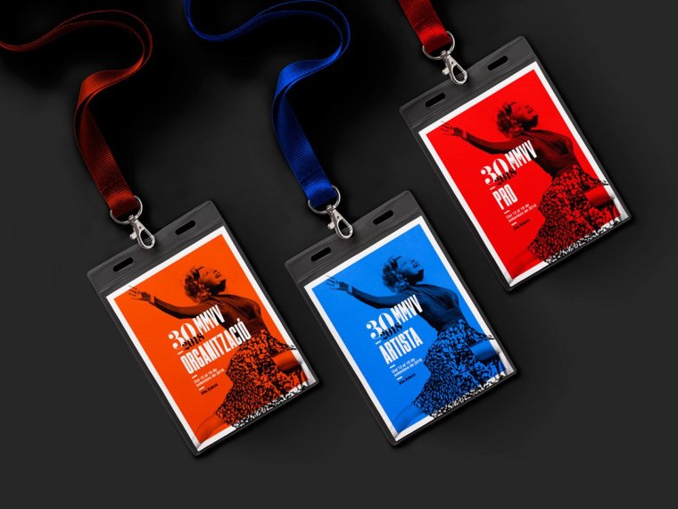 Креативные бейджи