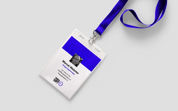 Дизайн бейджика