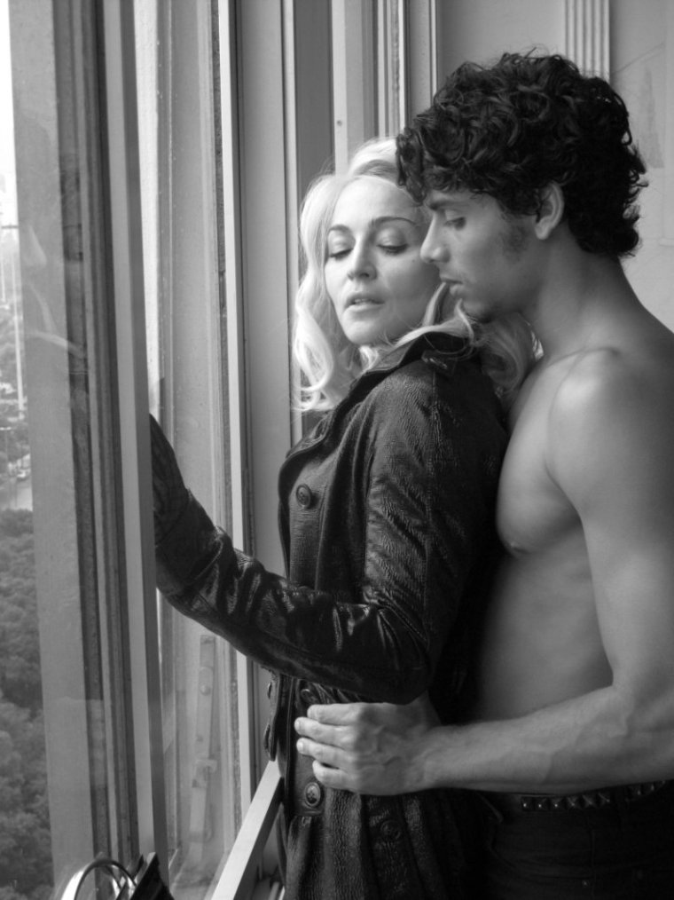 ХЕСУС Лус и Мадонна