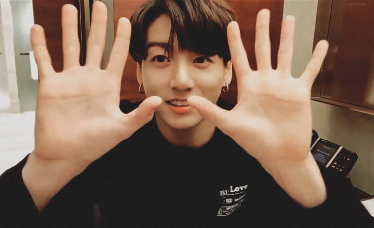 Ладони Чон Чонгука из BTS