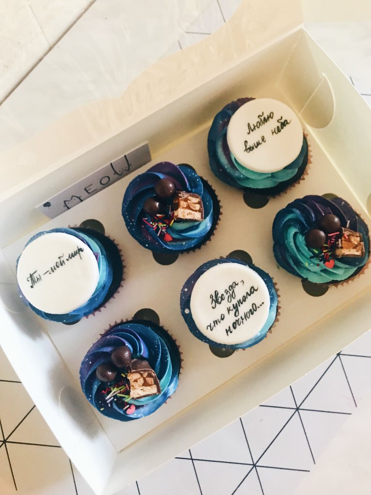 Капкейки на день рождения космос