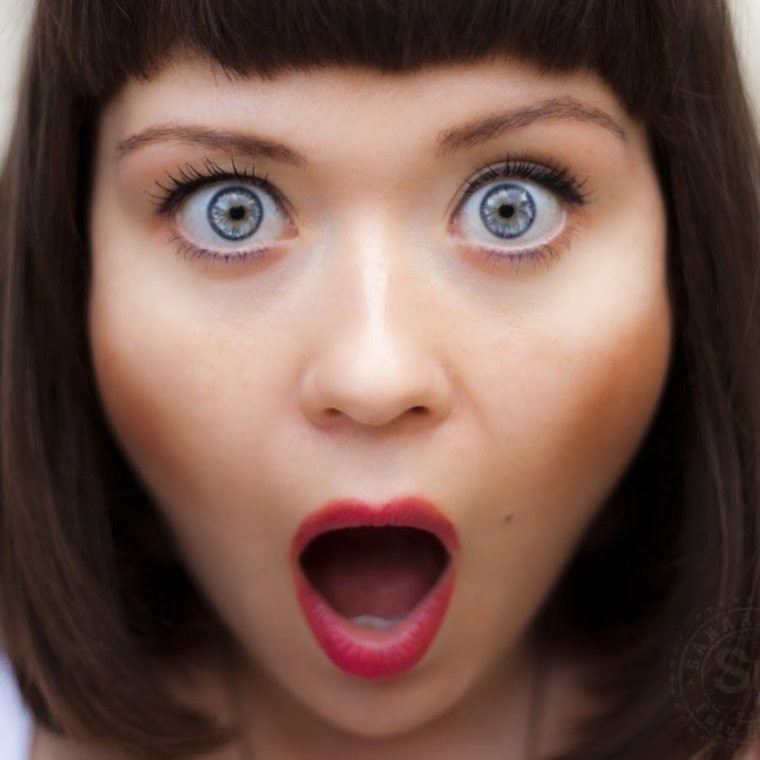 Удивлённое лицо негра