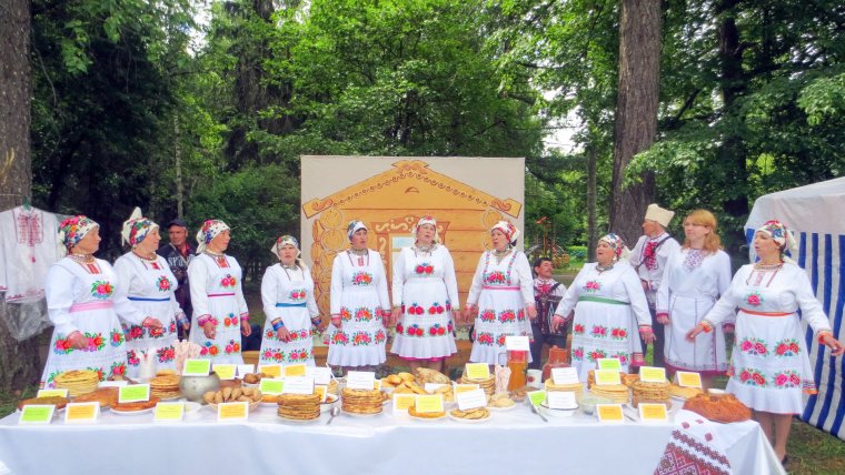 Красивое поздравление на татарском языке женщине