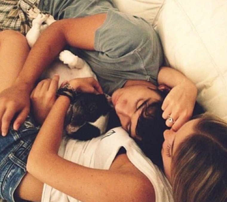 Вместе в обнимку