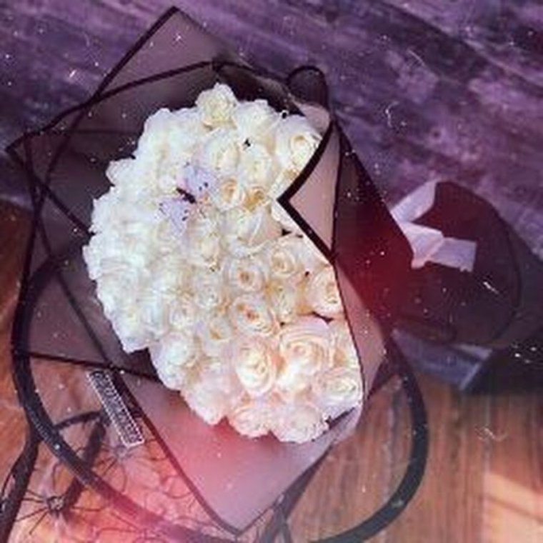 Свадебные платья с цветами букет