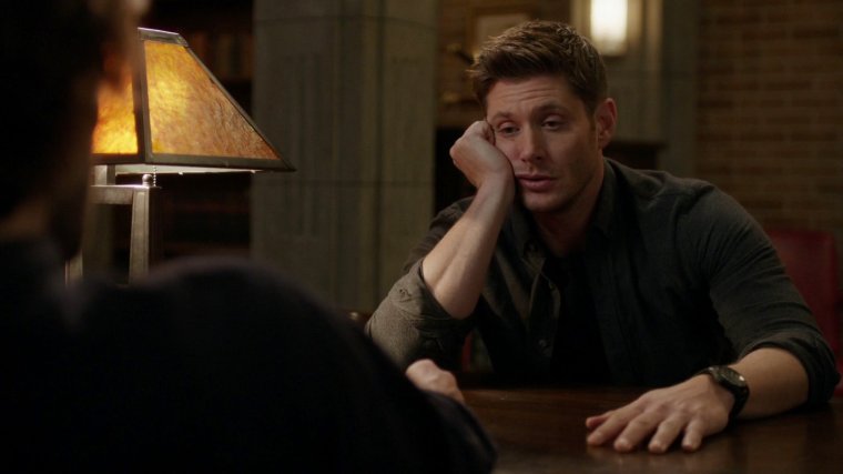 Дин Винчестер танцует