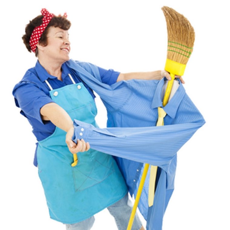 Горничная веник