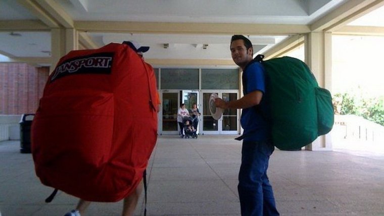 Огромный рюкзак