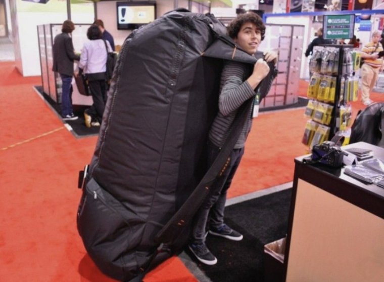 Огромный рюкзак