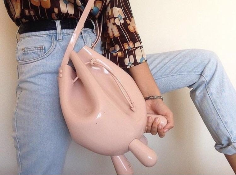 Стирать вещи