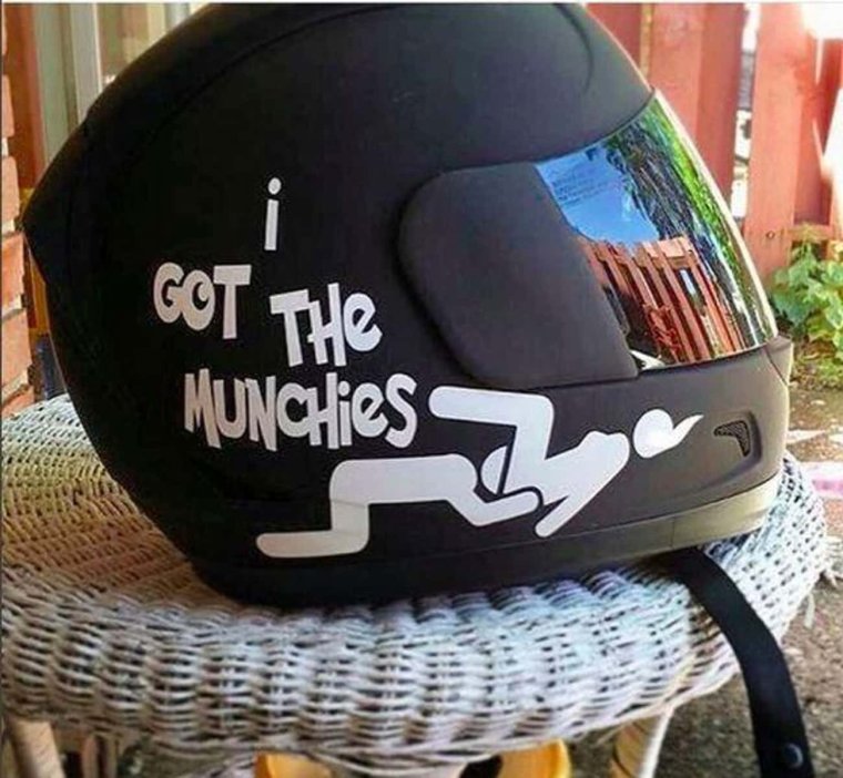 Наклейки на мотоциклетный шлем