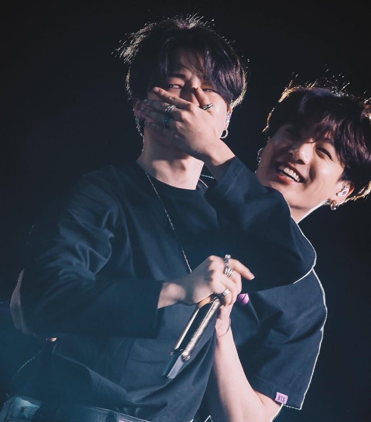 Фото БТС Блэк Сван Чимин