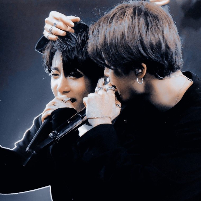 Чимин и Тэхен селфи