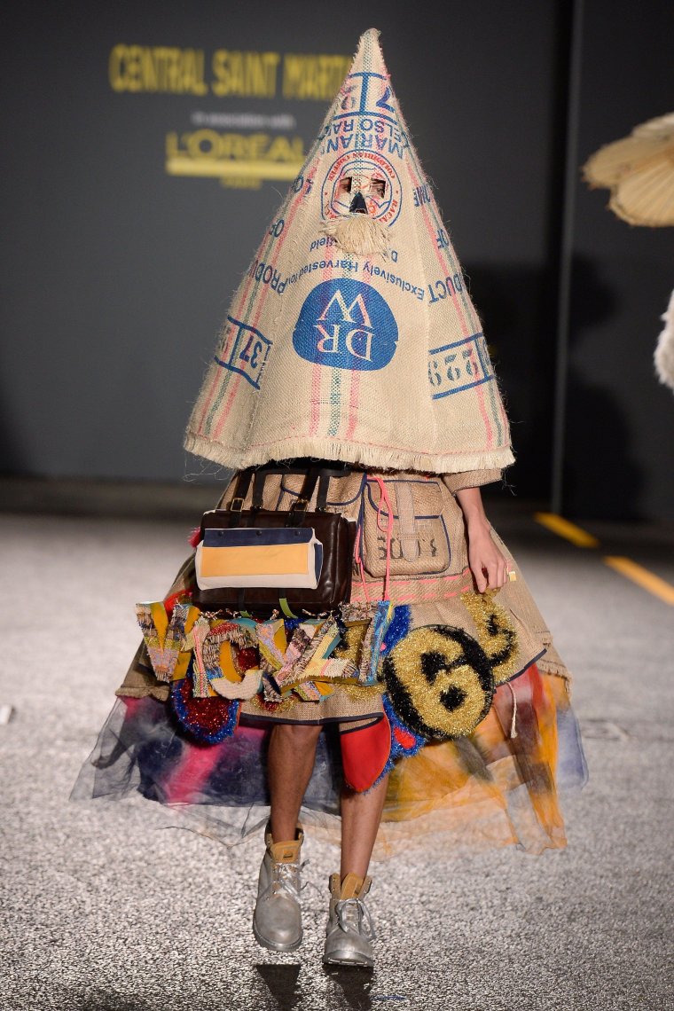 Странная одежда