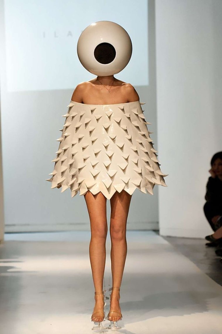 Нелепые Наряды на показах мод