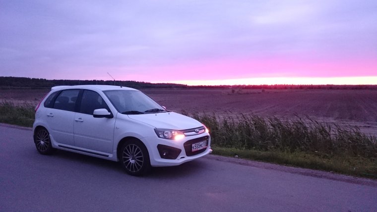 Парень с ЧЕТЫРКОЙ на мойке