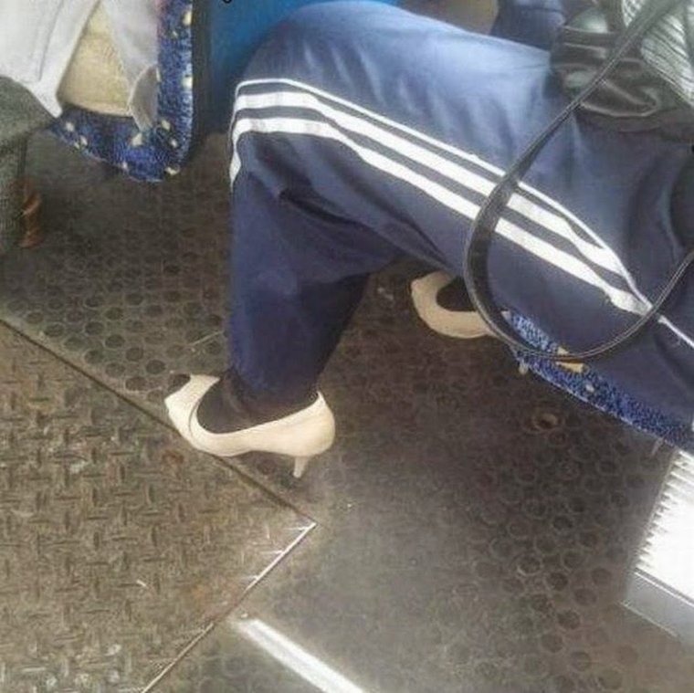 Спортивный костюм с туфлями