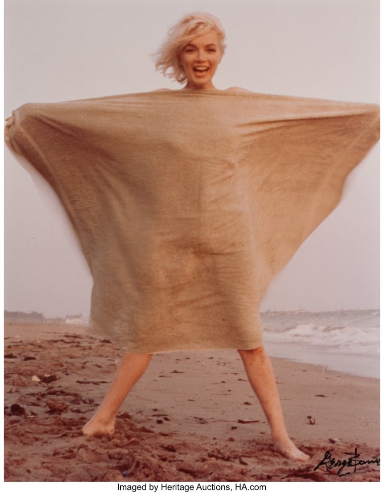 Мэрилин Монро в постели