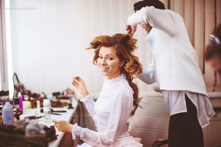 Елена Подкаминская в сериале кухня