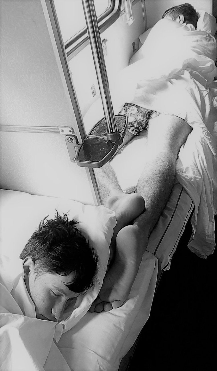 Мужик в поезде