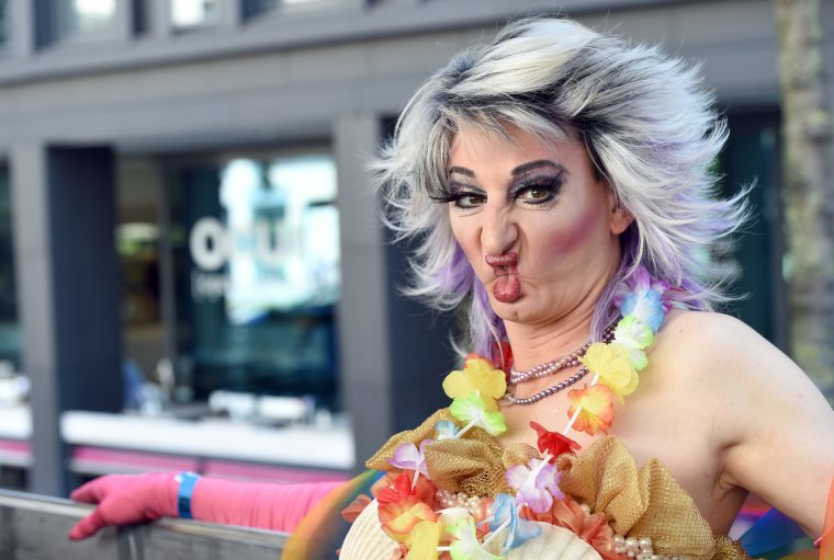 Смешные тетки