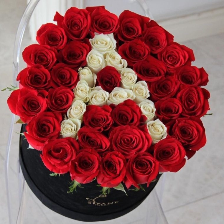 Букеты цветов с буквами