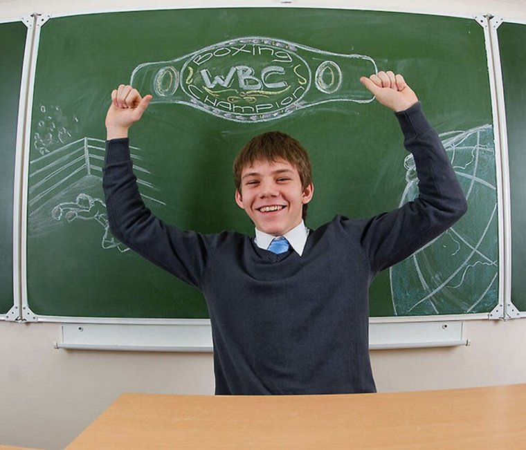 Недовольный школьник 1 сентября