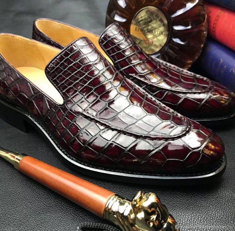 Туфли из кожи крокодила Zilli